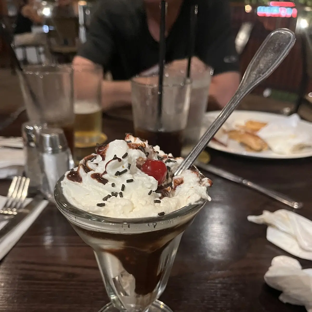 Hot Fudge Brownie Sundae