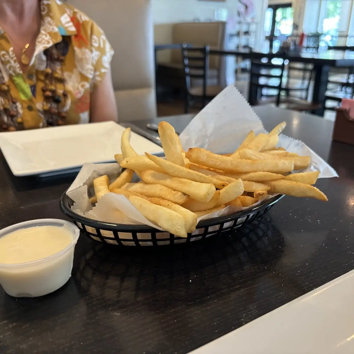 Fries w White Cheese Sauce