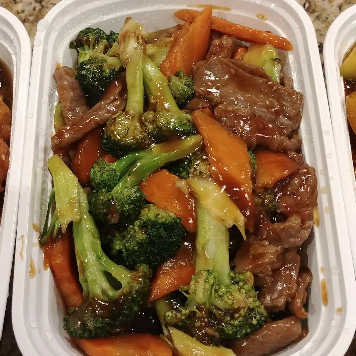 Broccoli Beef Tray