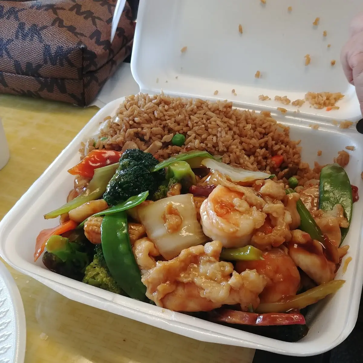 Shrimp Chicken Pork and Beef with Garlic Sauce