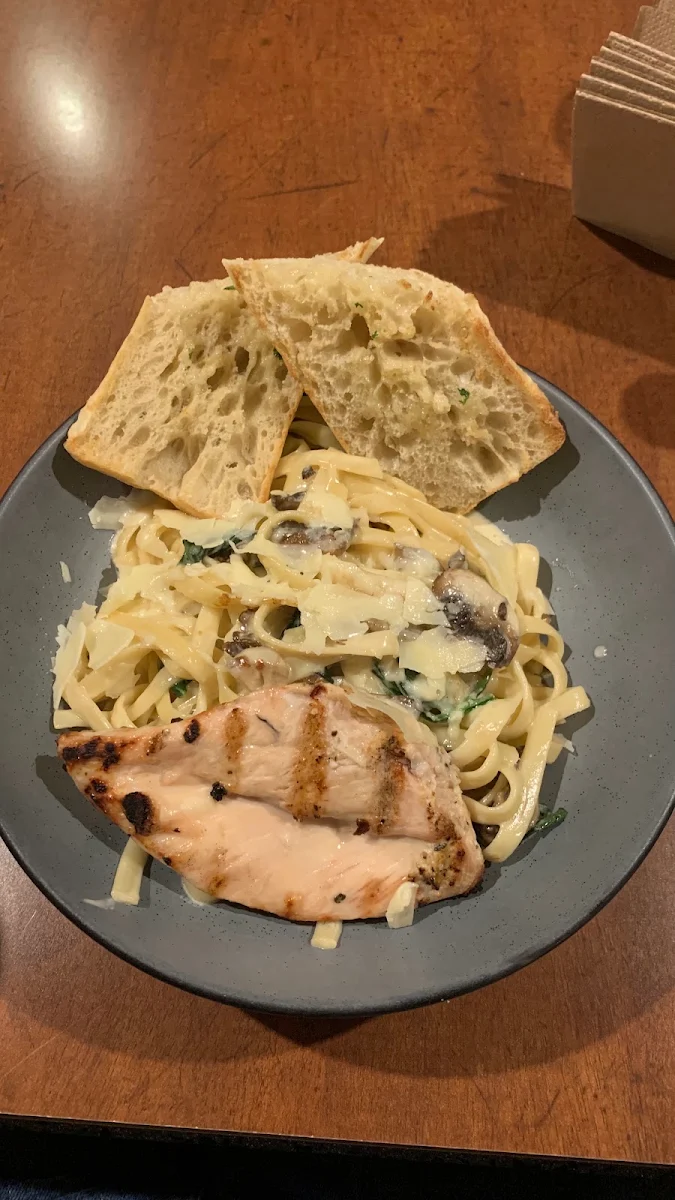 Chicken Fettuccine Alfredo