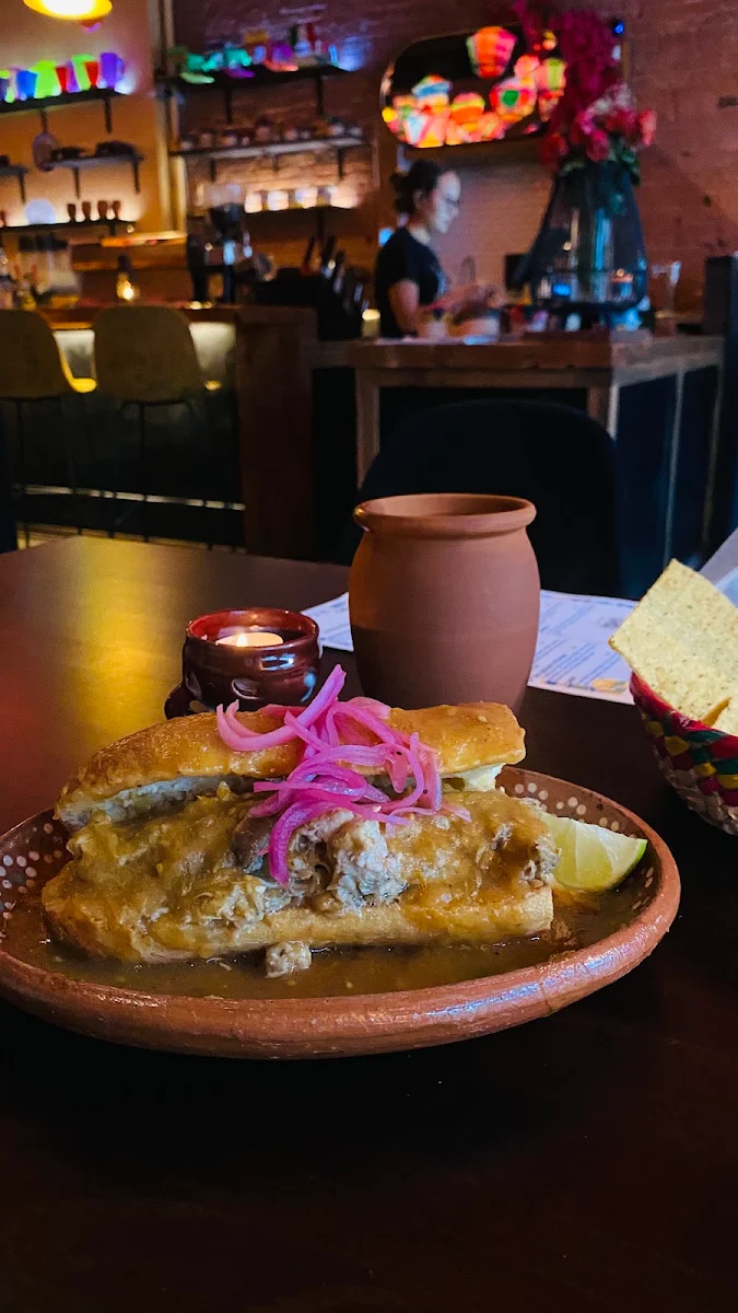 Torta Ahogada, Cielito Lindo