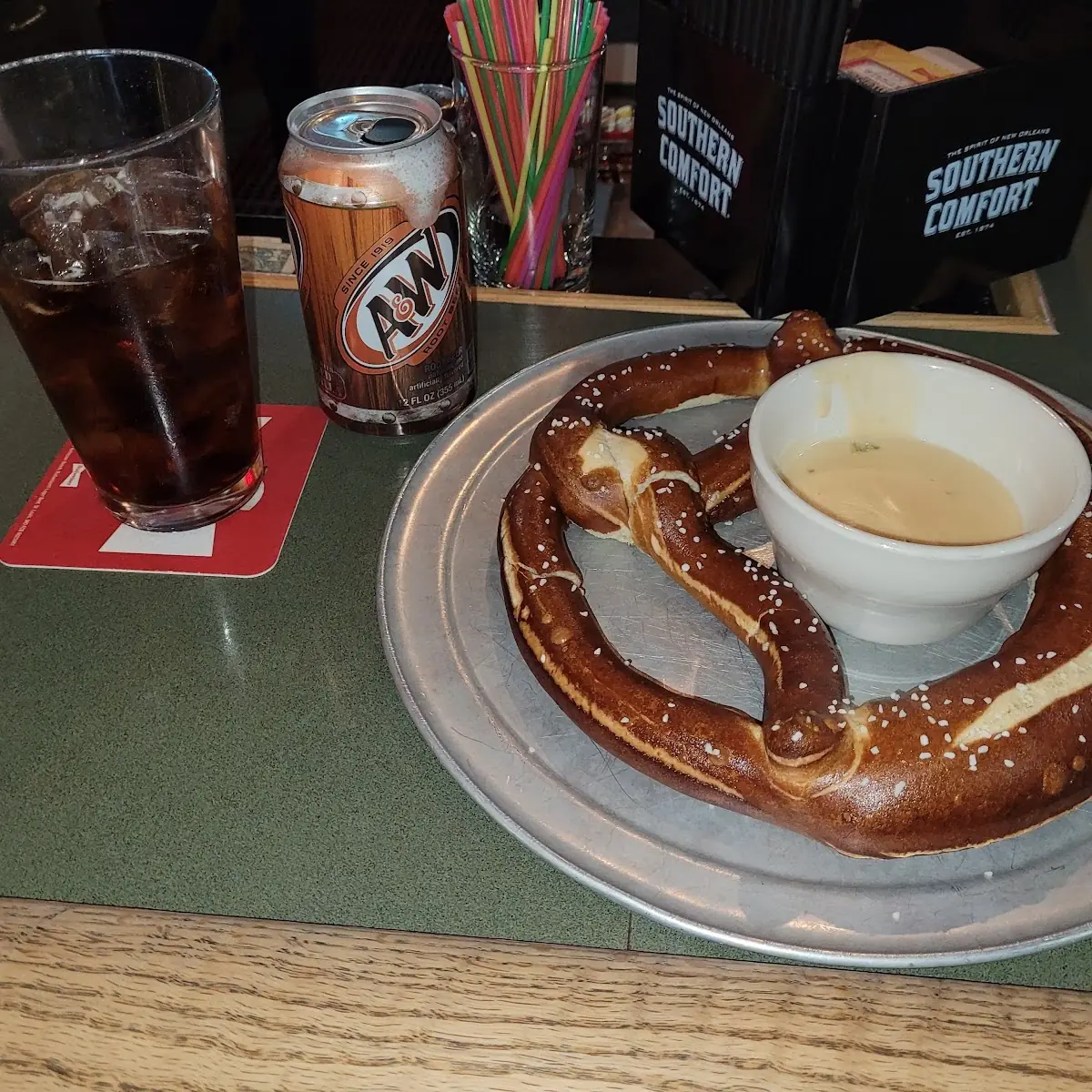Pretzel with Cheese Sauce