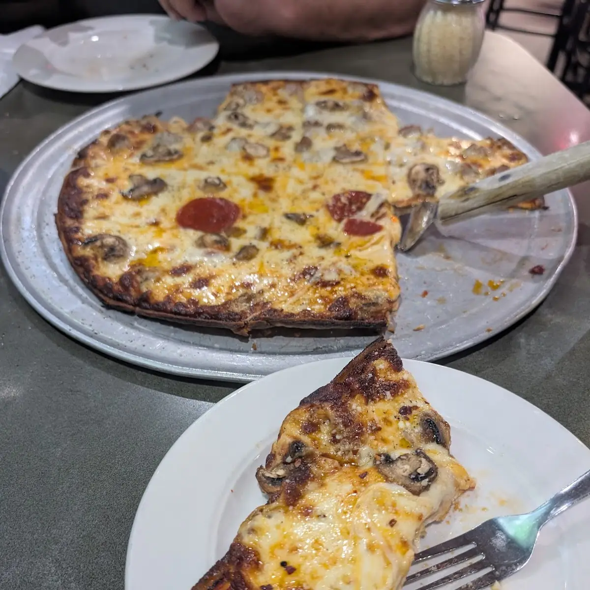 Ron J Pizza