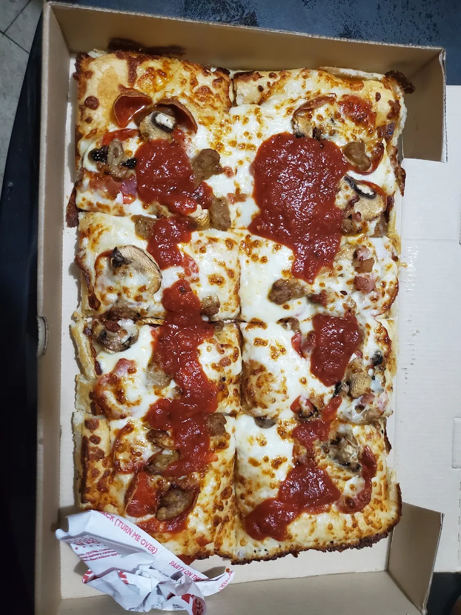 Detroit Pizza