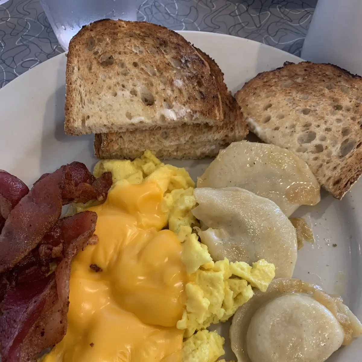 Bacon Cheddar Omelet