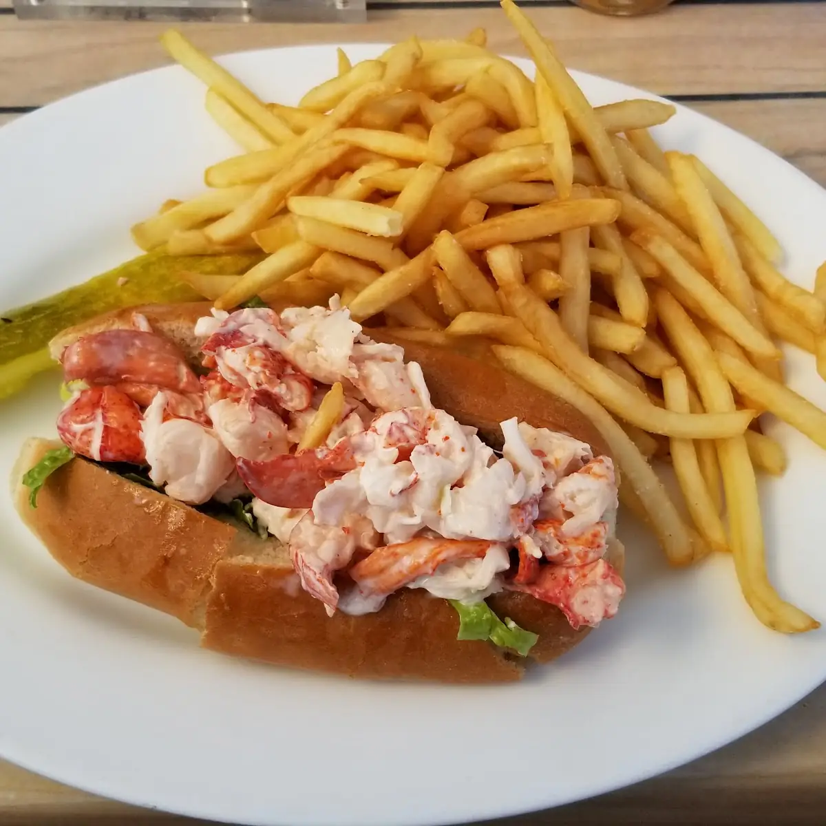 Maine Style Lobster Roll