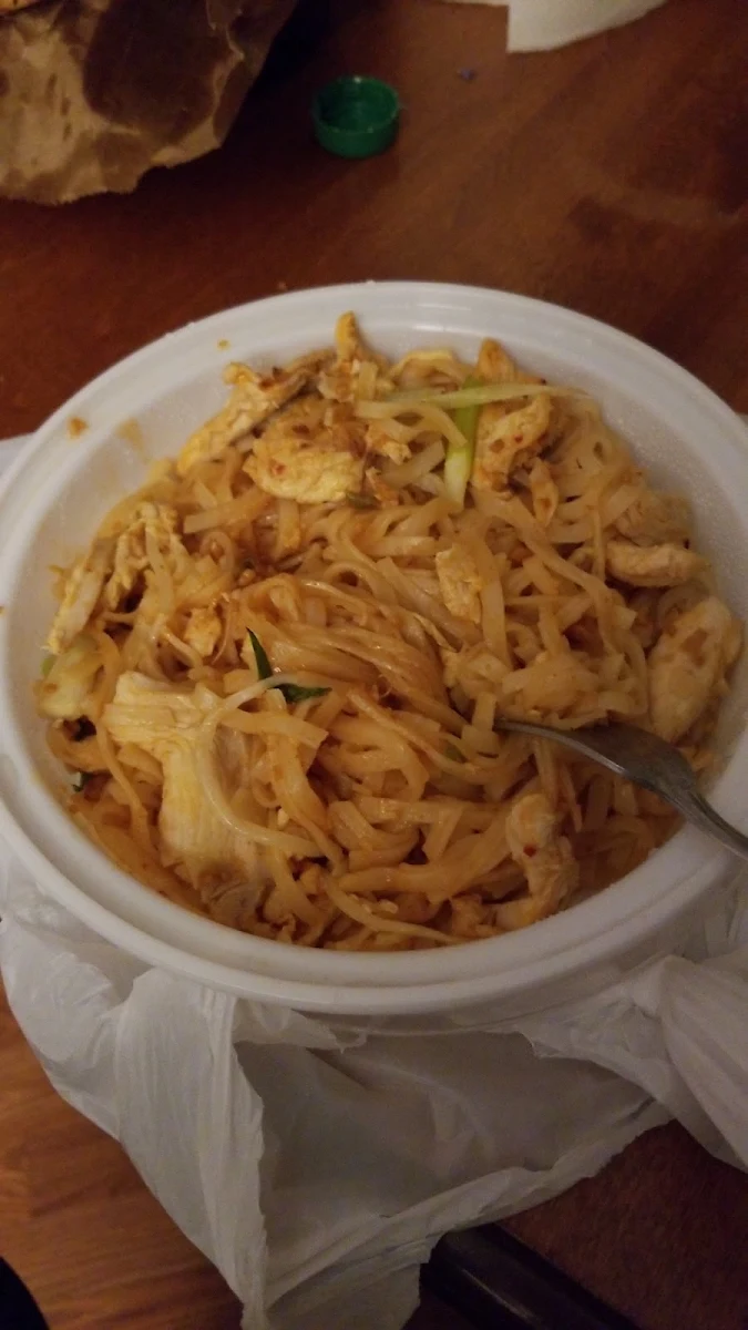 Chicken Pad Thai