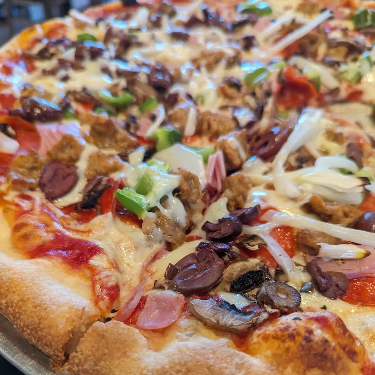 Deluxe Pizza