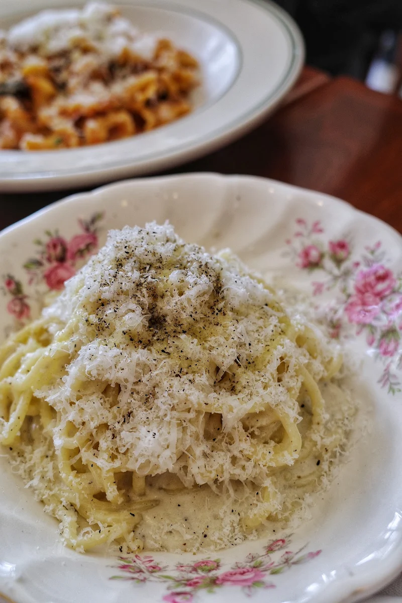 Spaghetti Cacio E Pepe