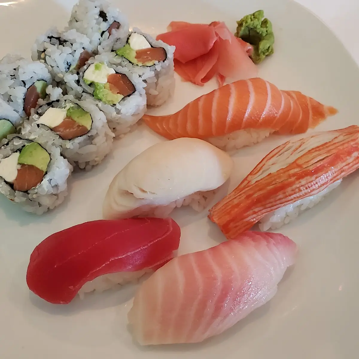 Yellowtail Roll