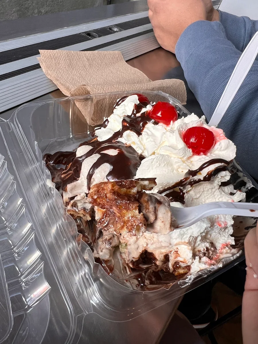 Brownie Sundae
