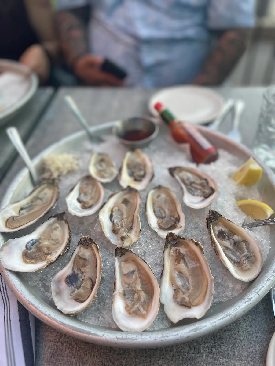 Oysters, Les Enfants Terribles — Laval