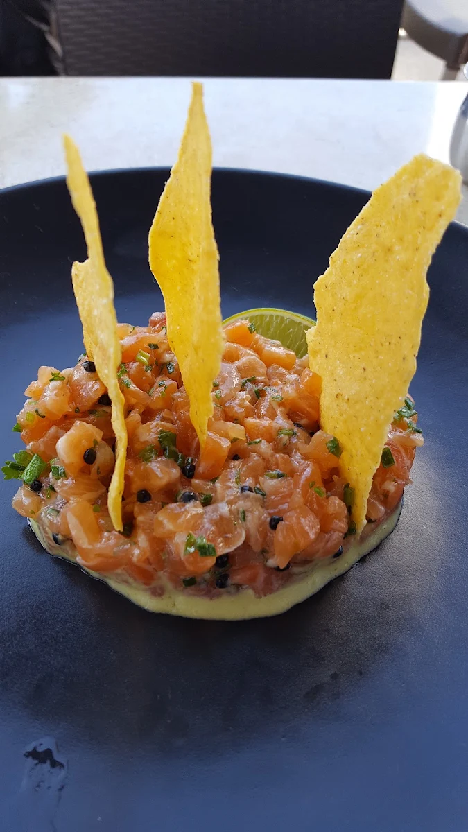 Tartare Au Salmon, Les Enfants Terribles — Laval