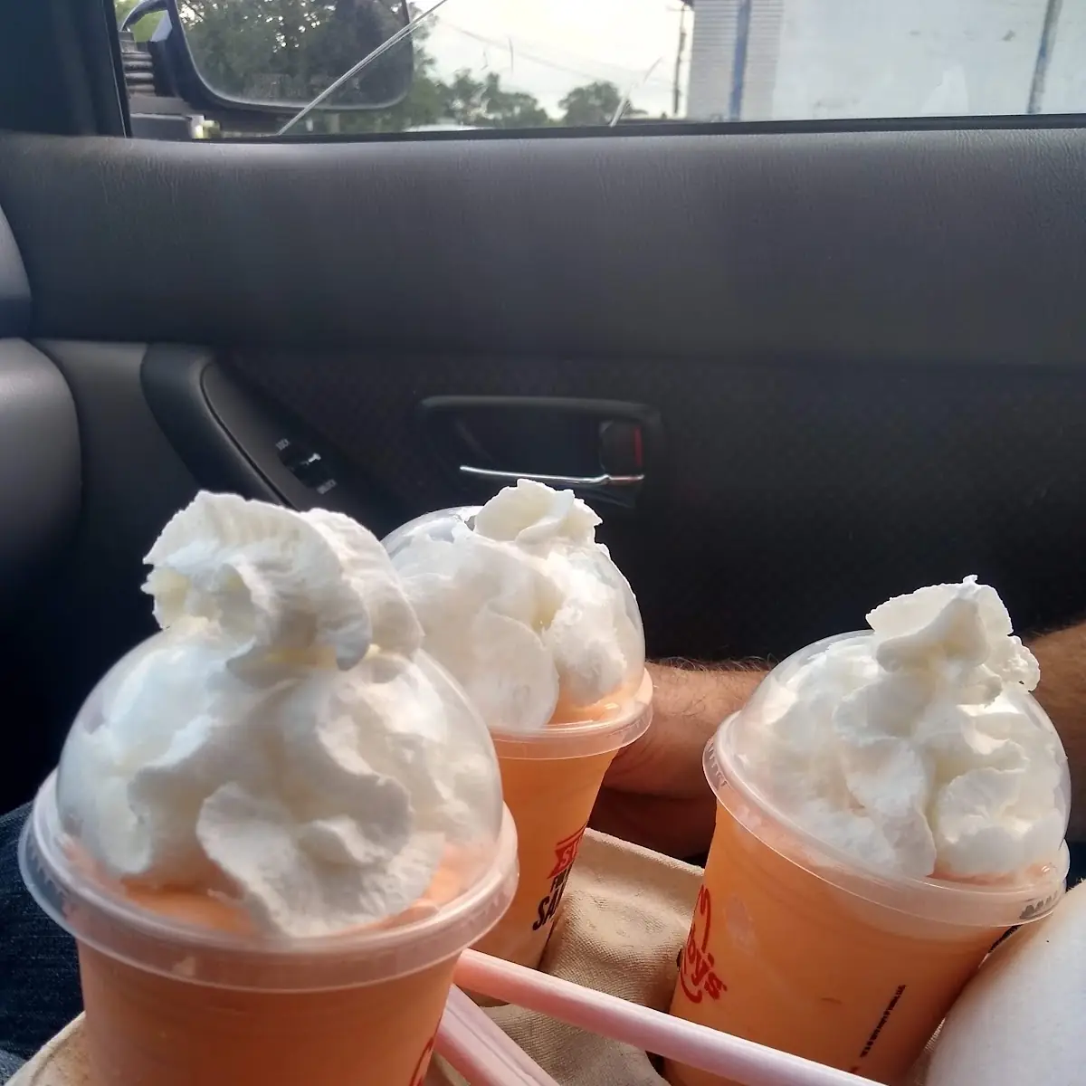 Orange Cream Milkshakes