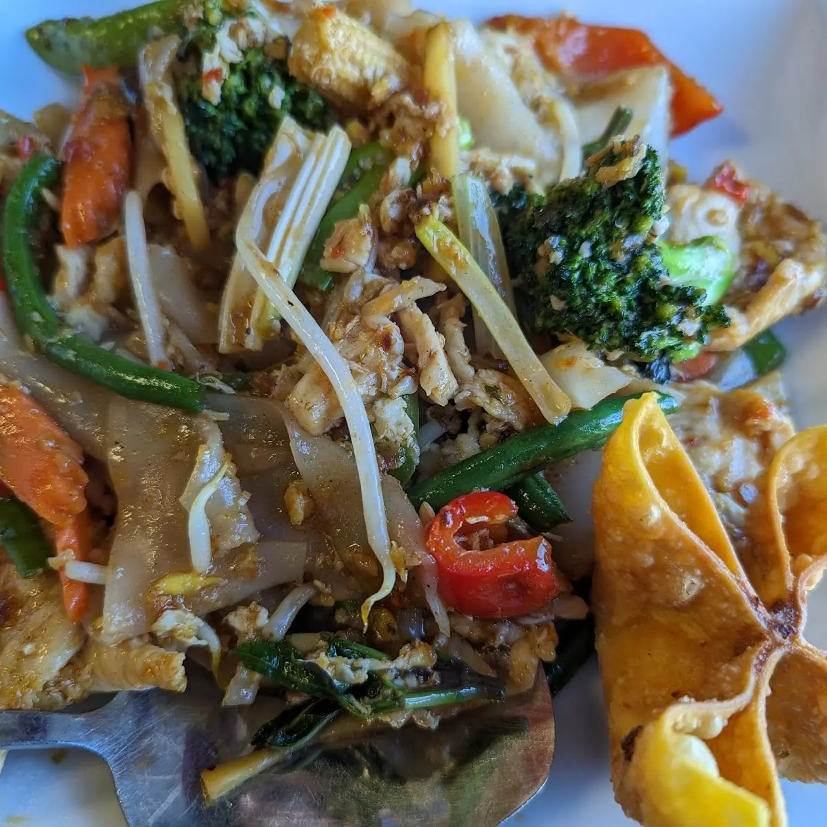 Stir Fried Wide Rice Noodles