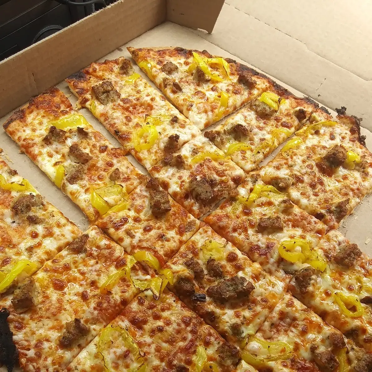 Italian Sausage & Banana Peppers Thin Crust
