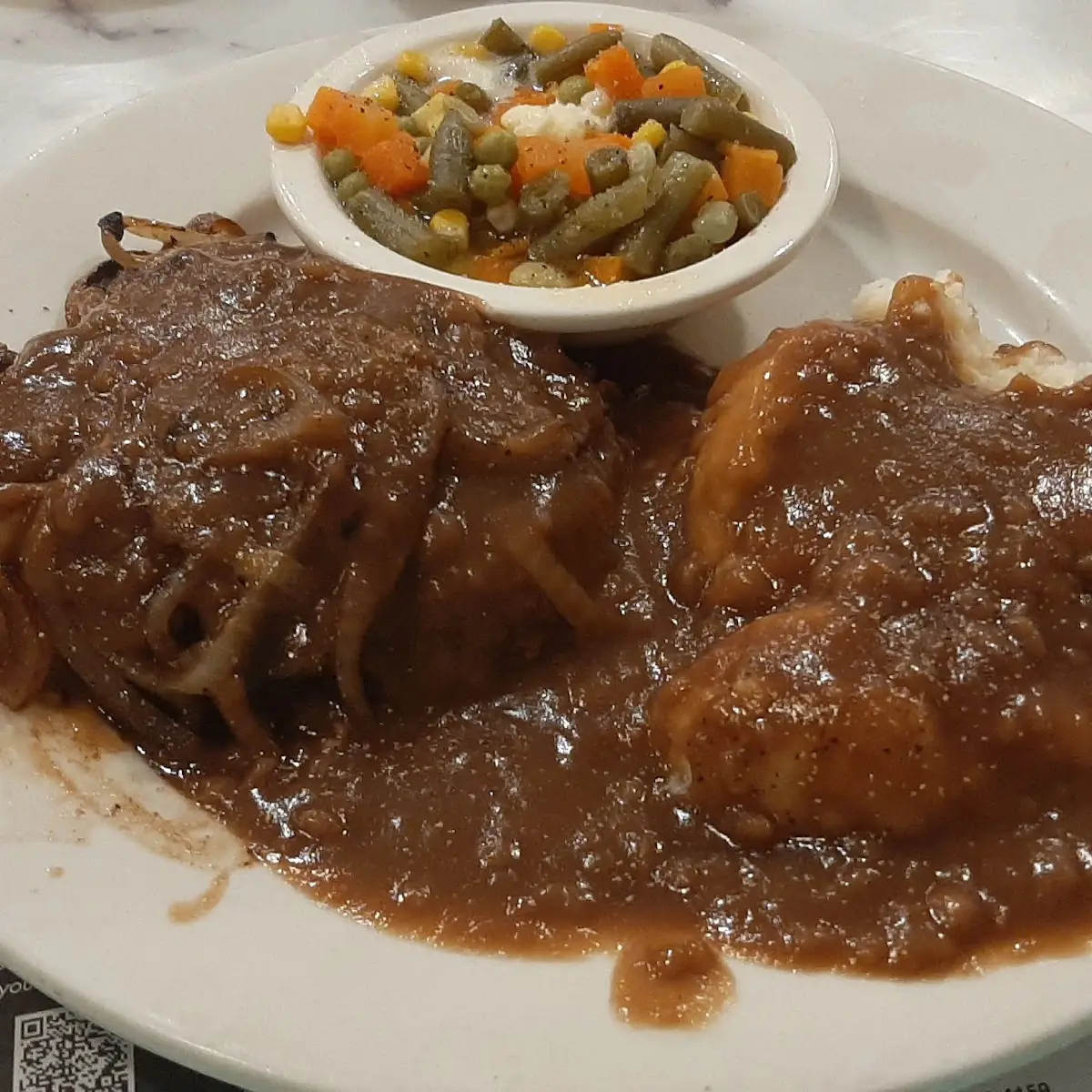 Liver and Onions Mashed Potatoes Mixed Vegetables
