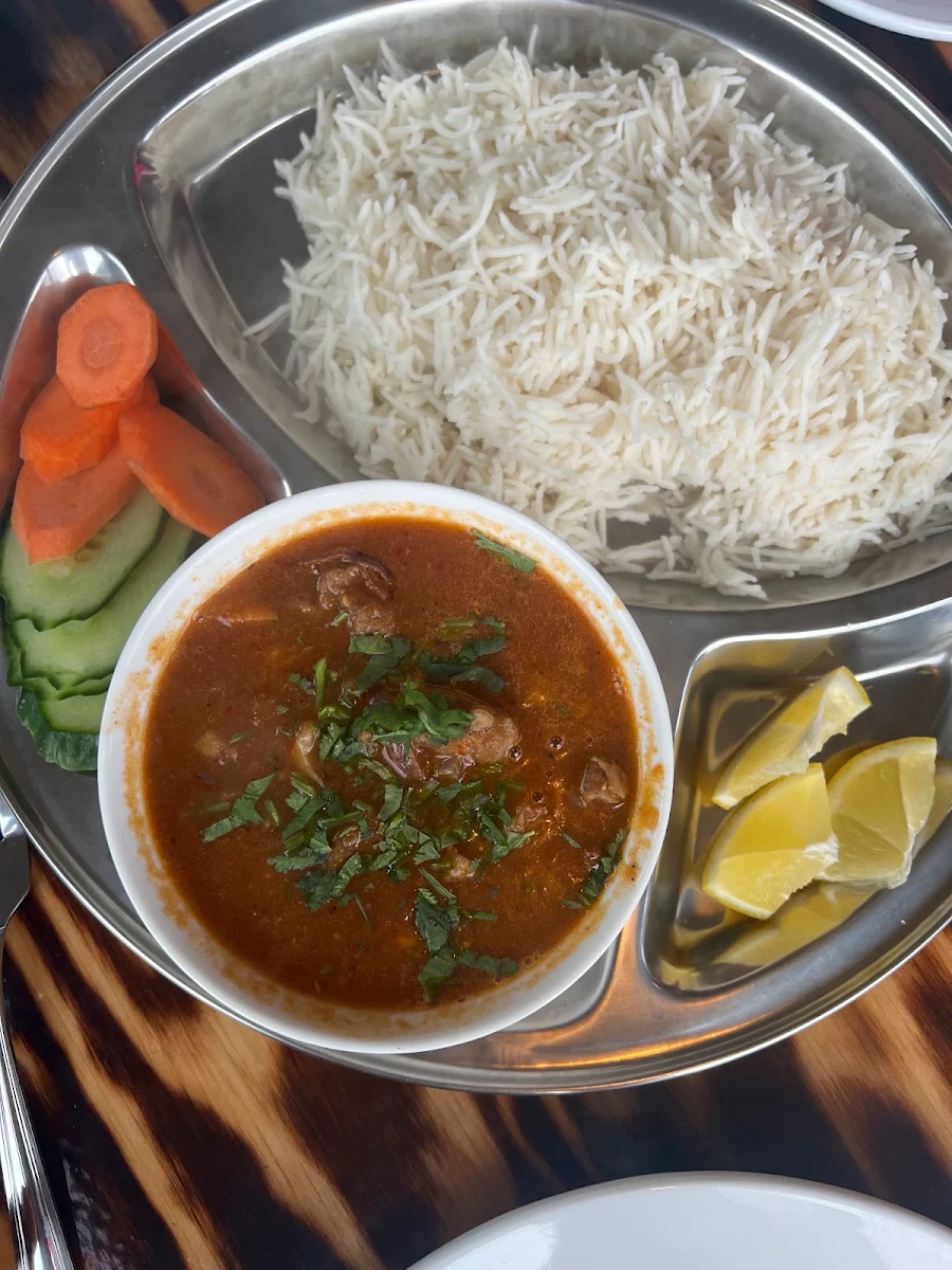 Special Curry, Momoville
