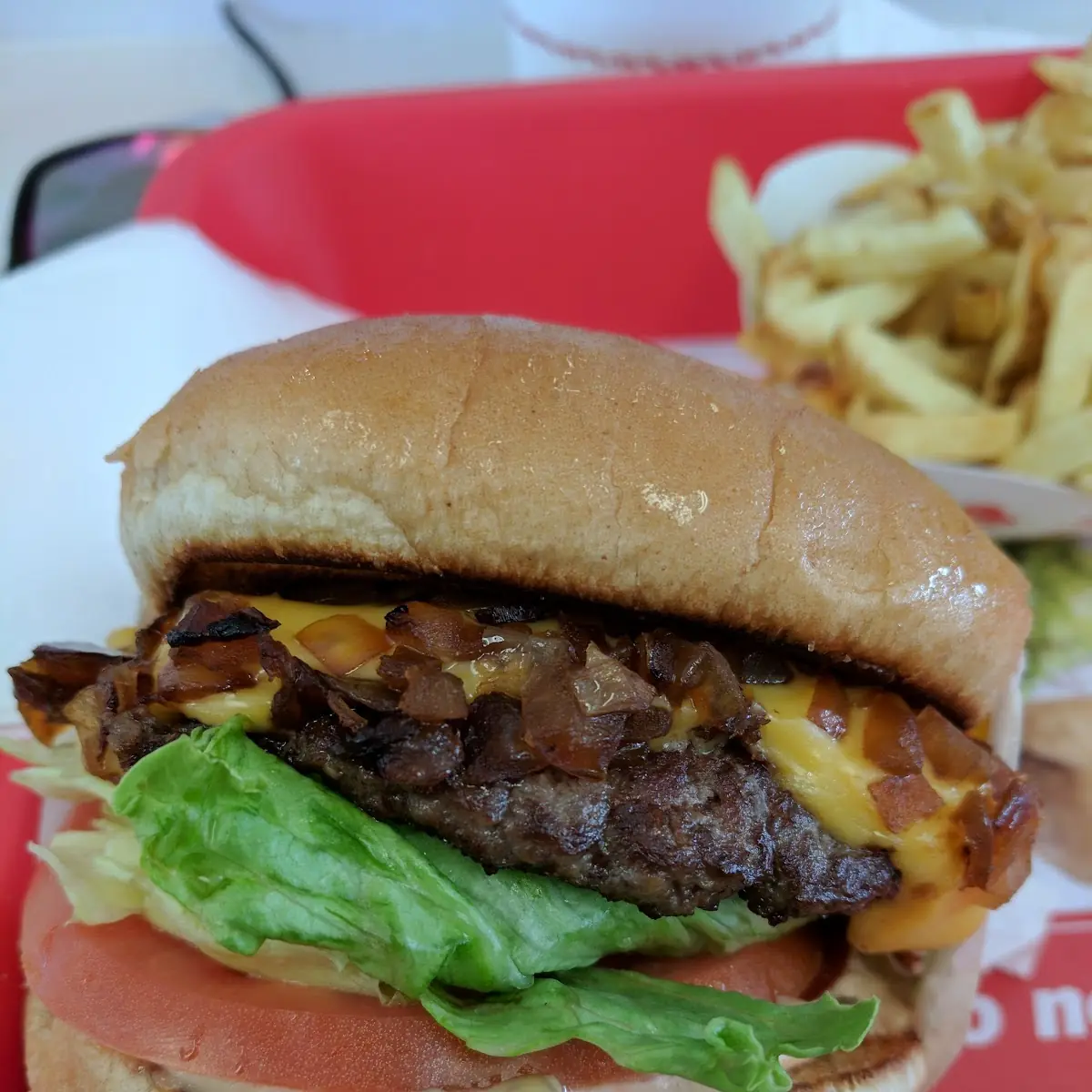 Cheeseburger with Grilled Onions