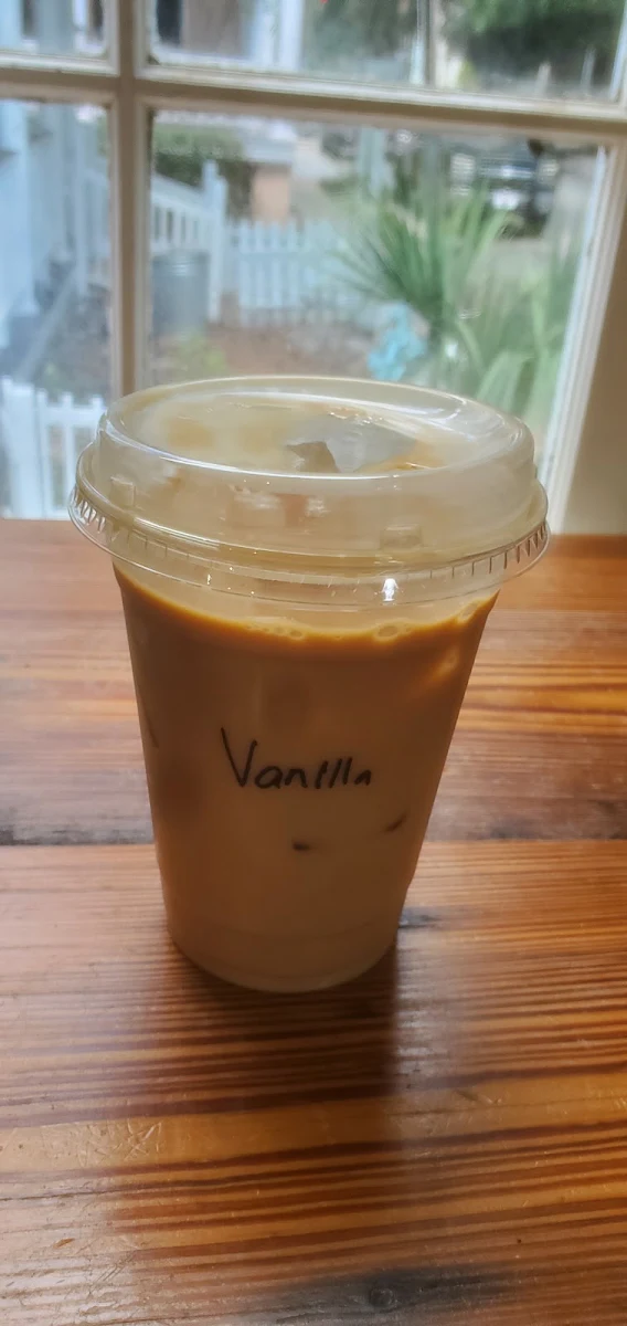 Iced Vanilla Latte