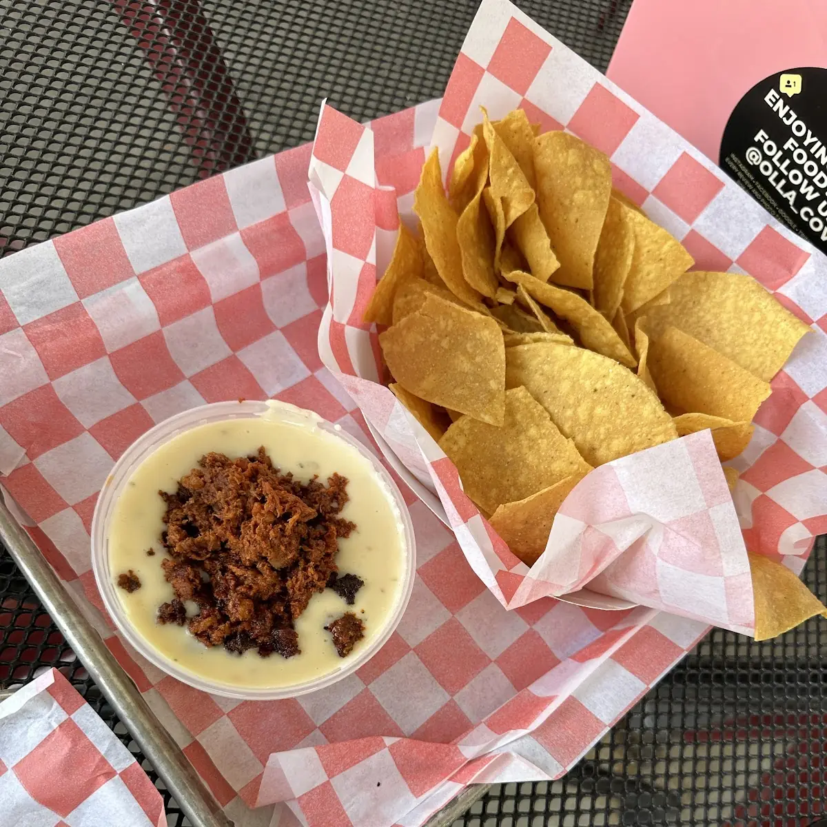 Queso & Chips