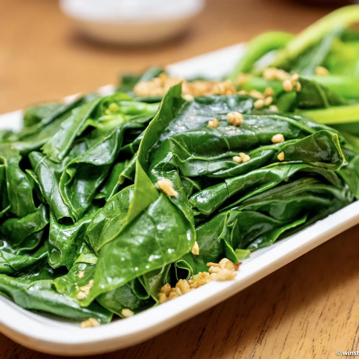 Blanched Chinese Broccoli with Fried Garlic