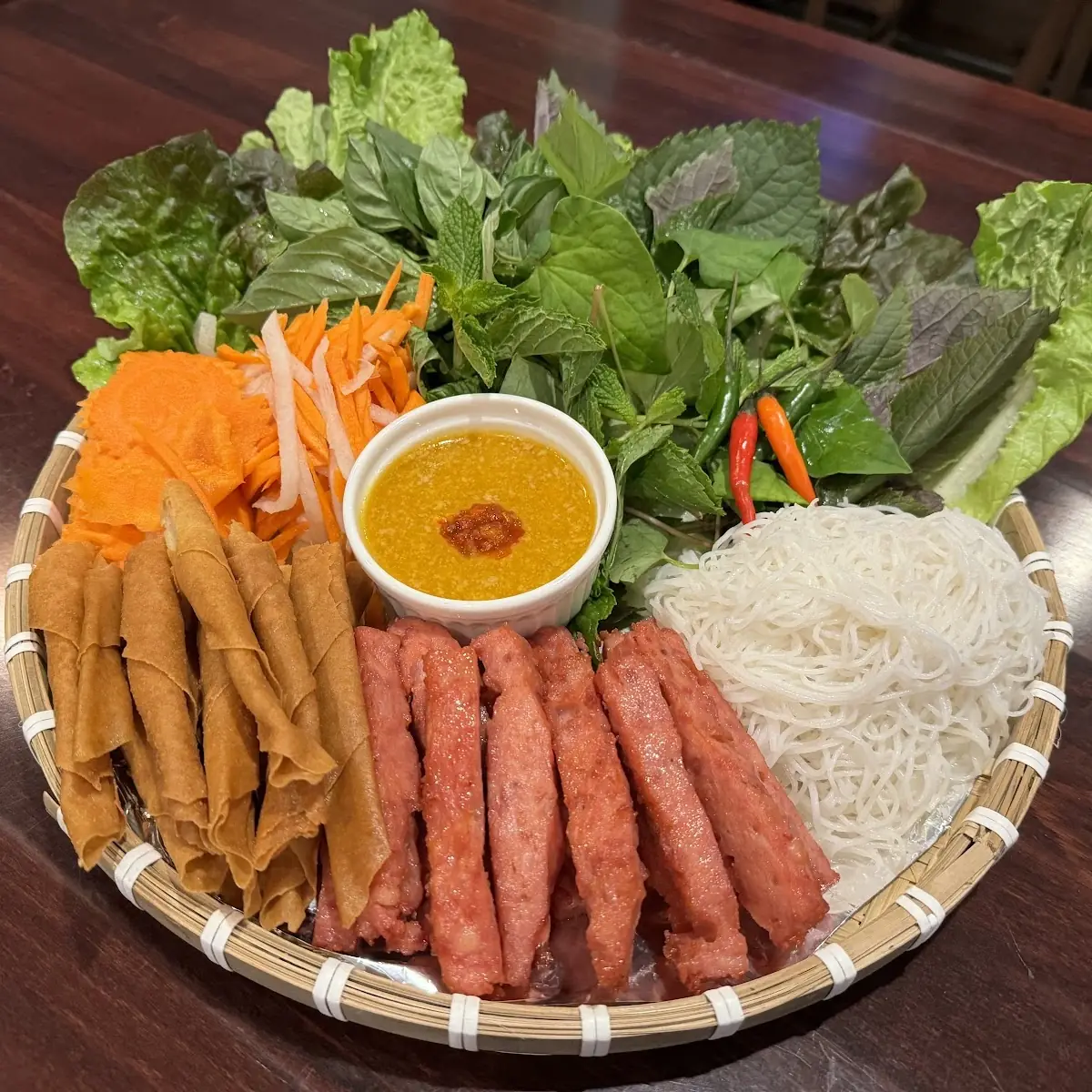 Nem Cuốn