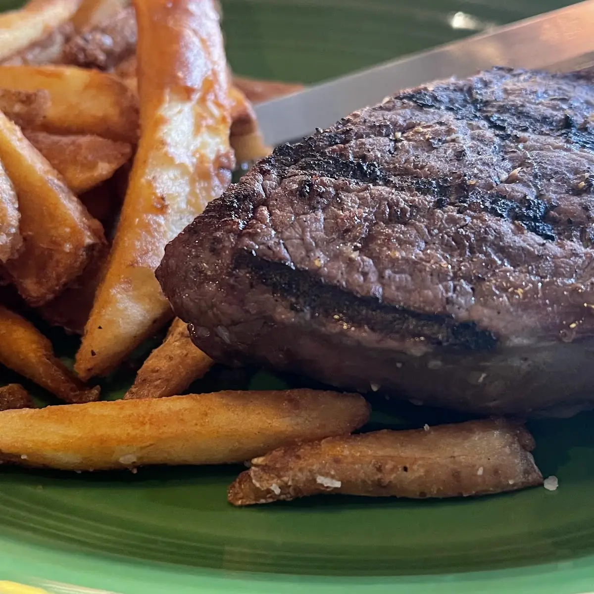 NY Pub Steak & Fries