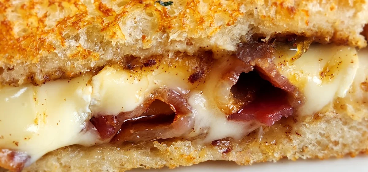 Brie and Date Grilled Cheese