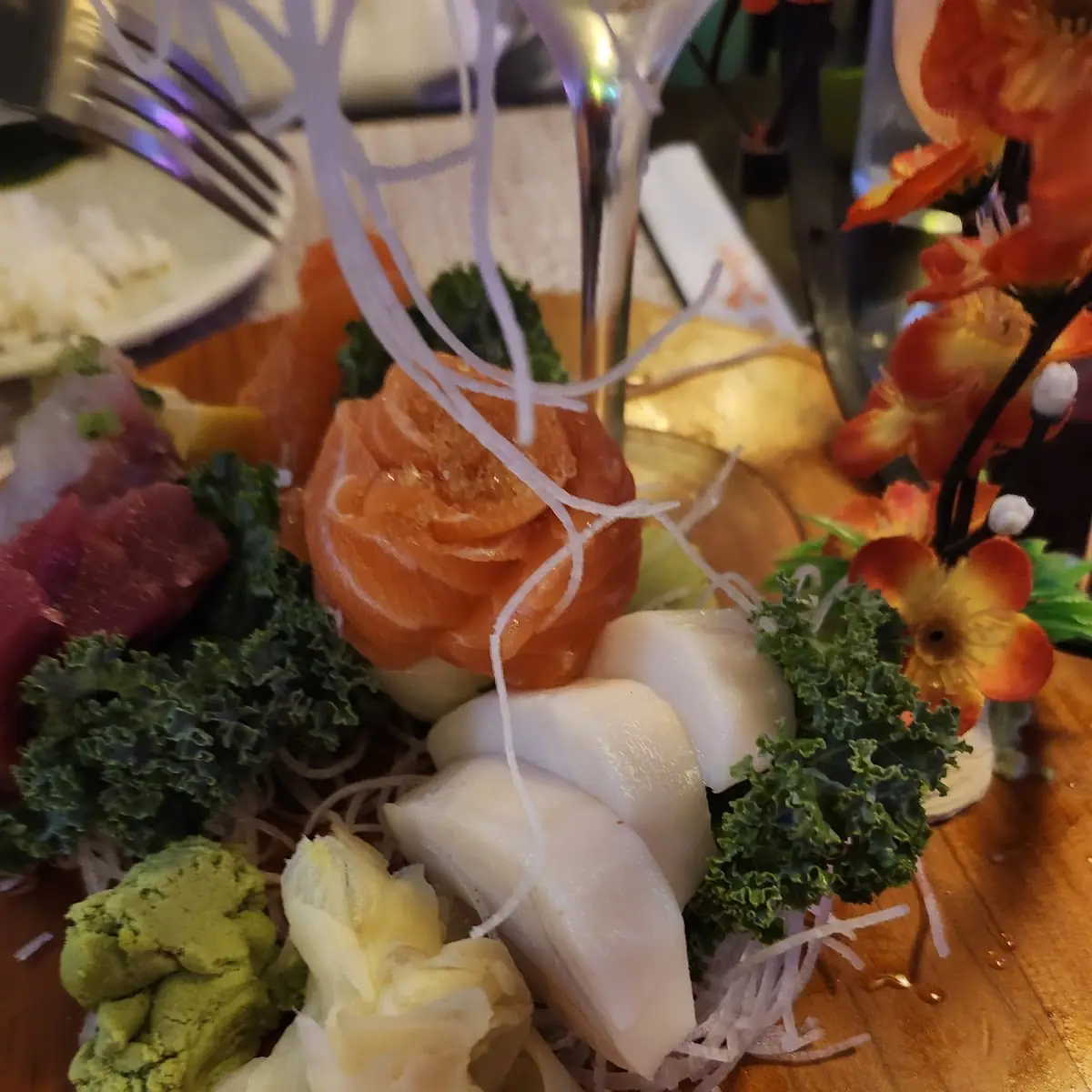 Sushi and Sashimi Combo