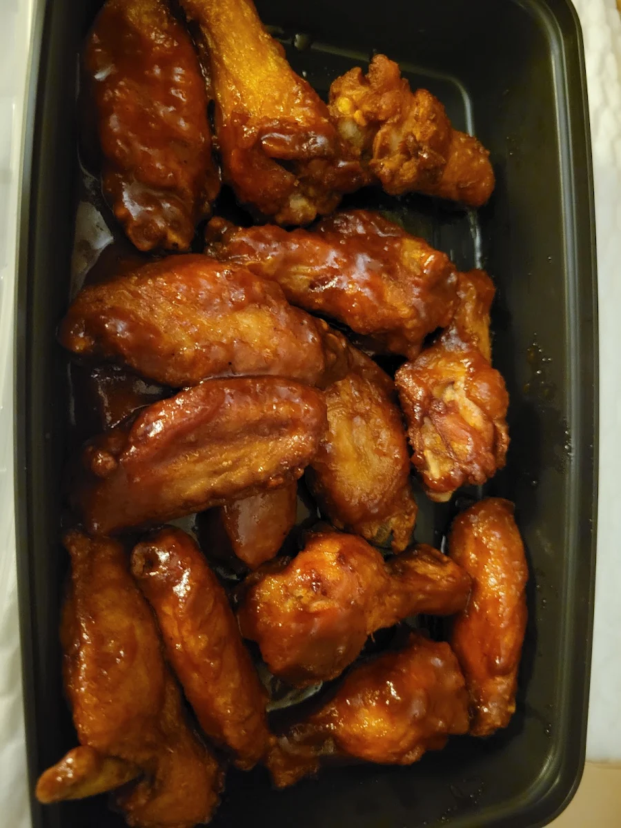 Chicken Wings Burbon BBQ, Ricky's All Day Grill - Nanaimo South-In the Days Inn