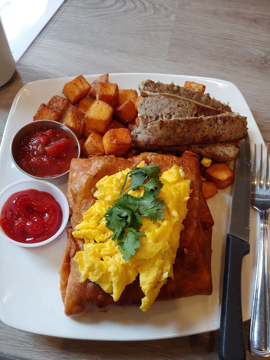 The Works Omelette, Ricky's All Day Grill - Nanaimo South-In the Days Inn