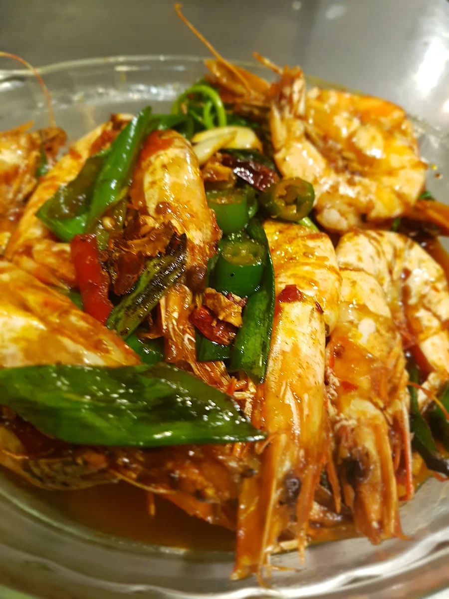 Highlights, Golden Dragon (Now Grace Chinese Restaurant)