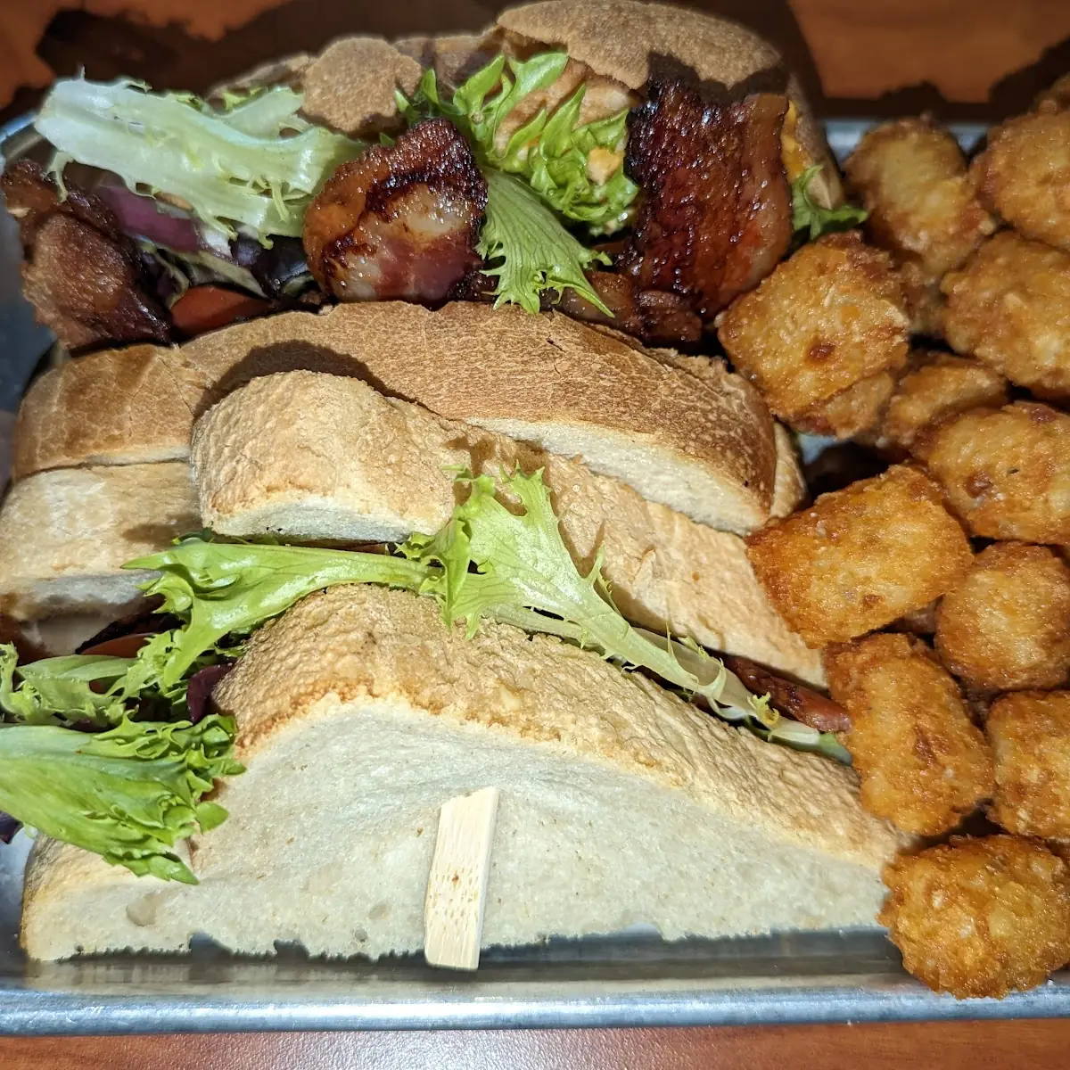 blt Sandwich with Tots