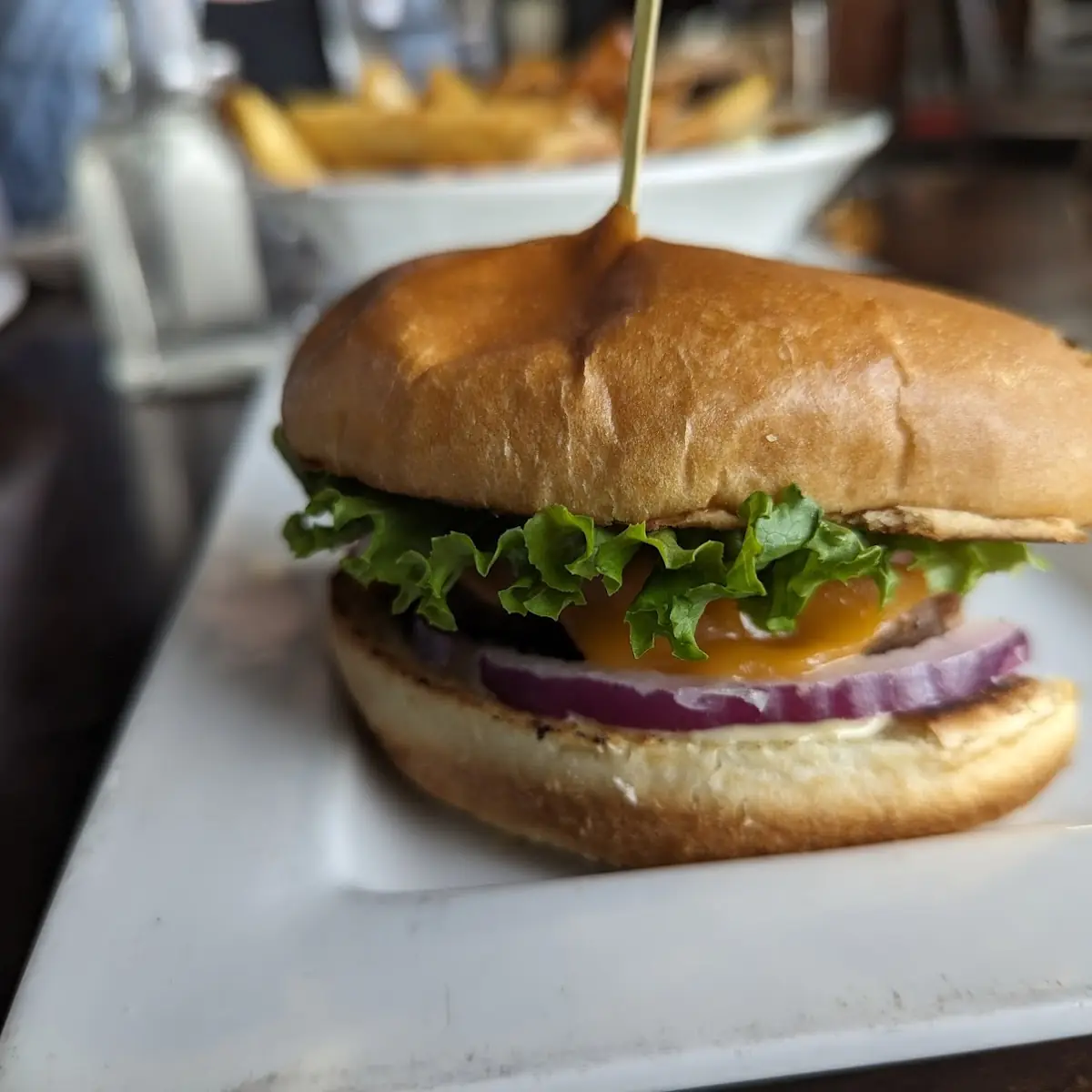 Beyond Burger, Charlie Don't Surf