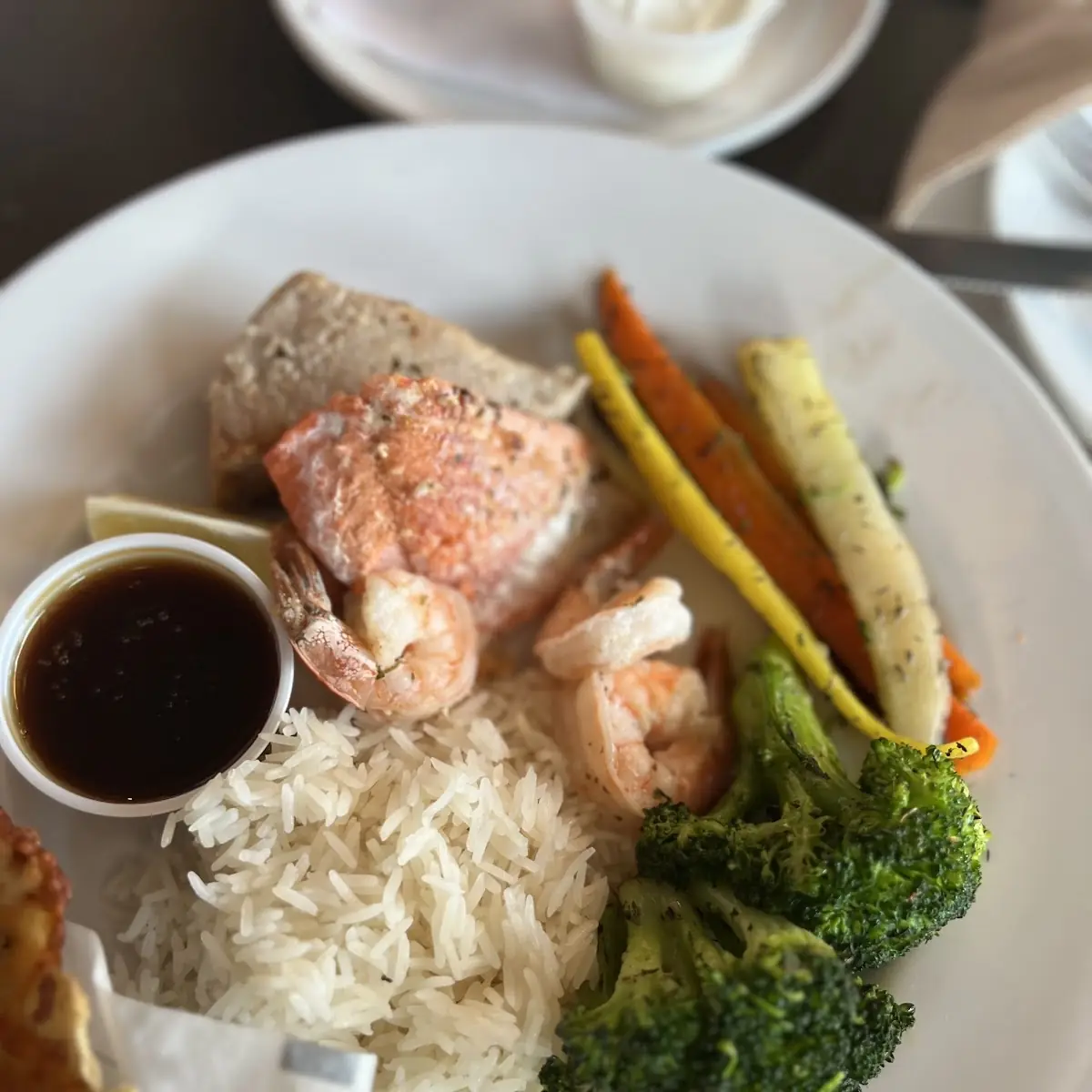 Seafood Trio, Charlie Don't Surf
