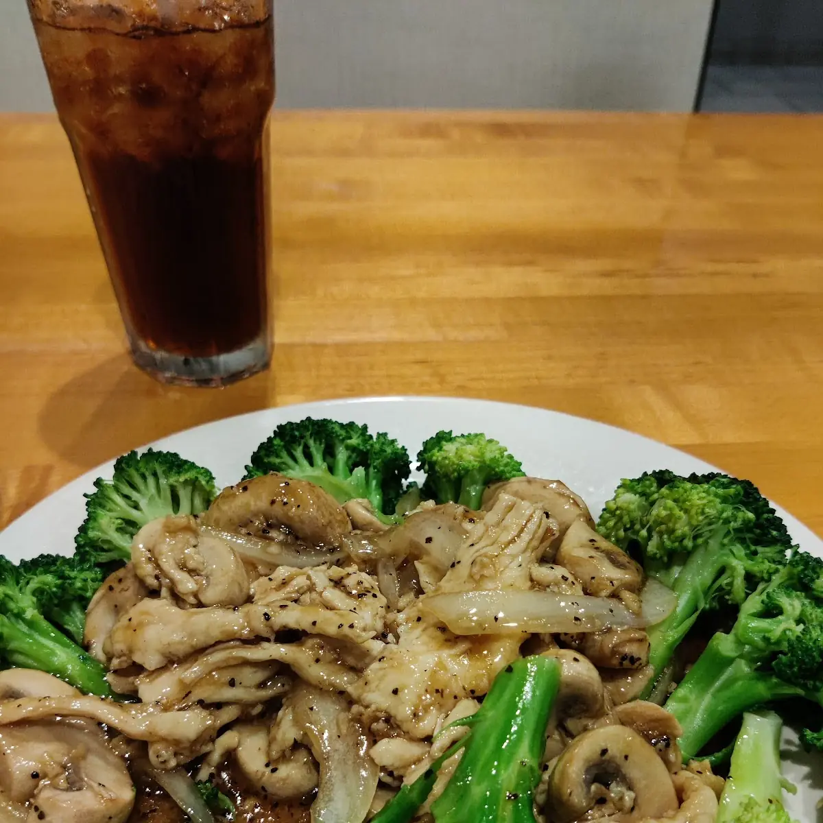 Pepper Chicken with Mushrooms