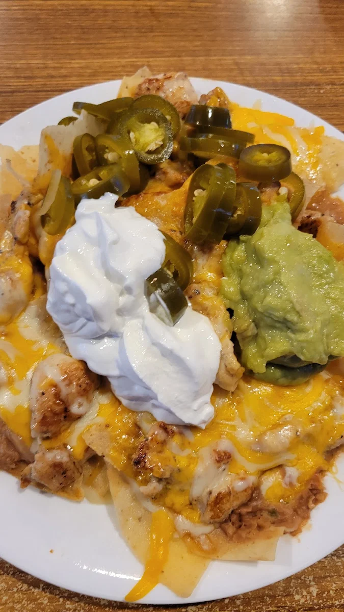 Jose's Mile High Nachos