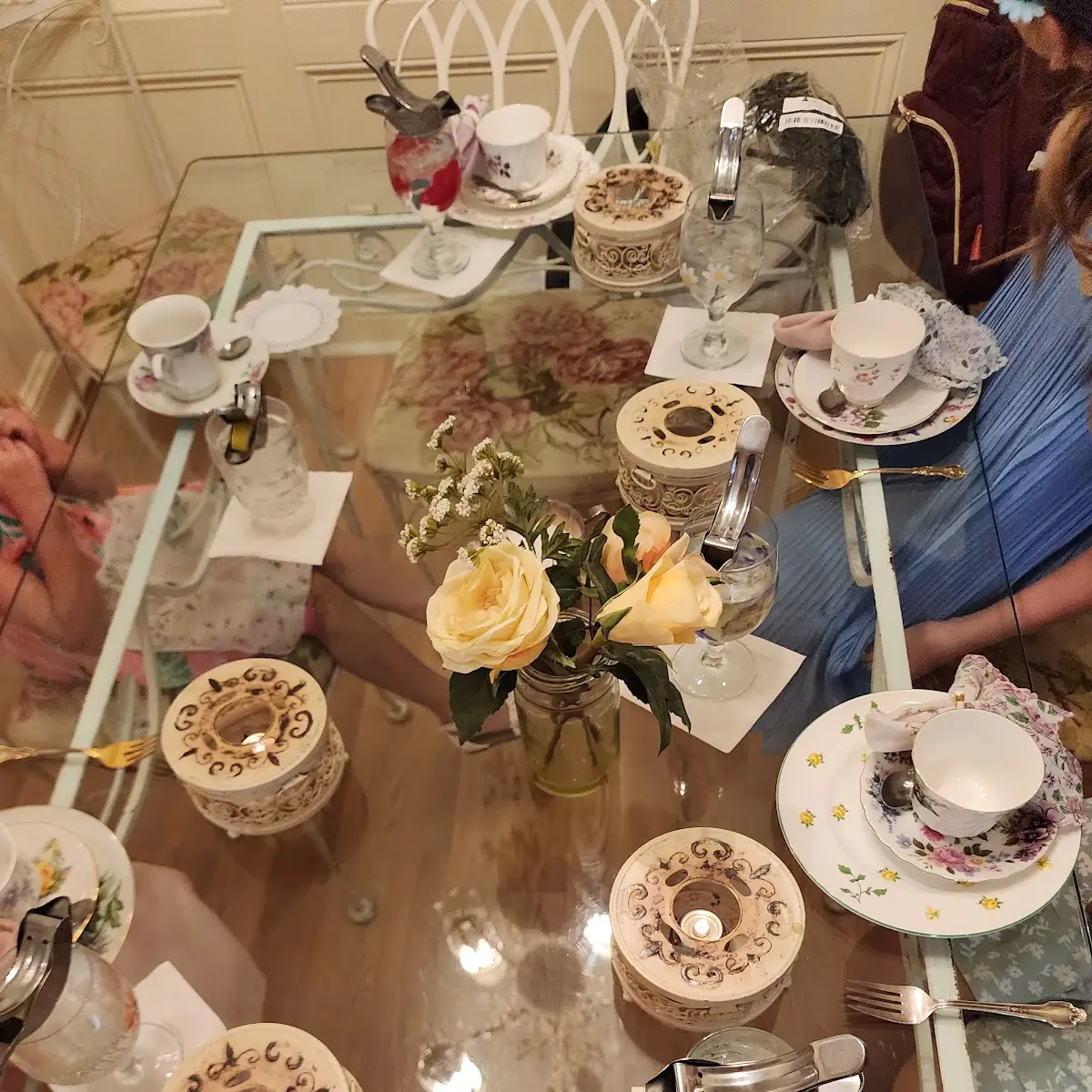 Table Setting Upon Arrival