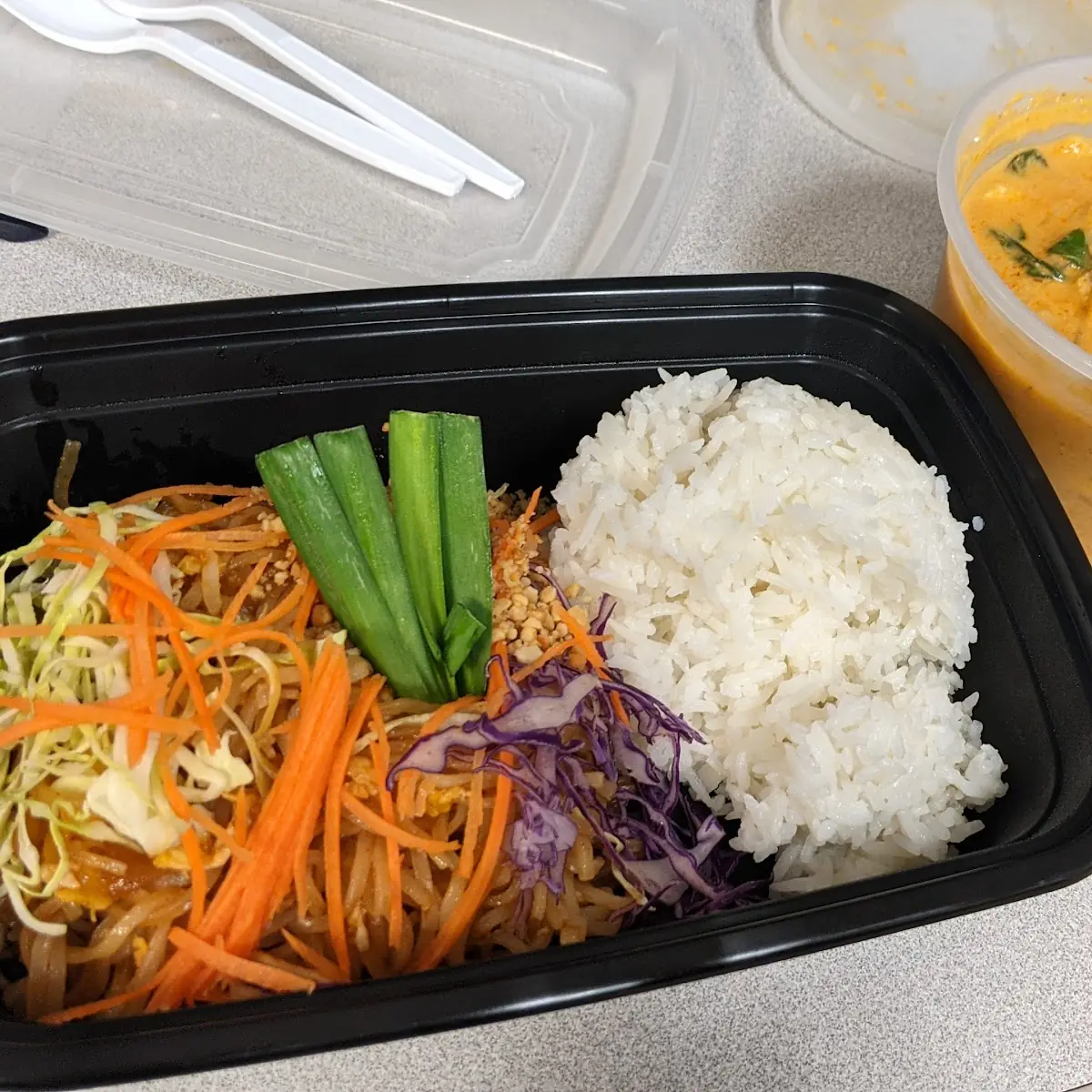 Red Curry Chicken Combo