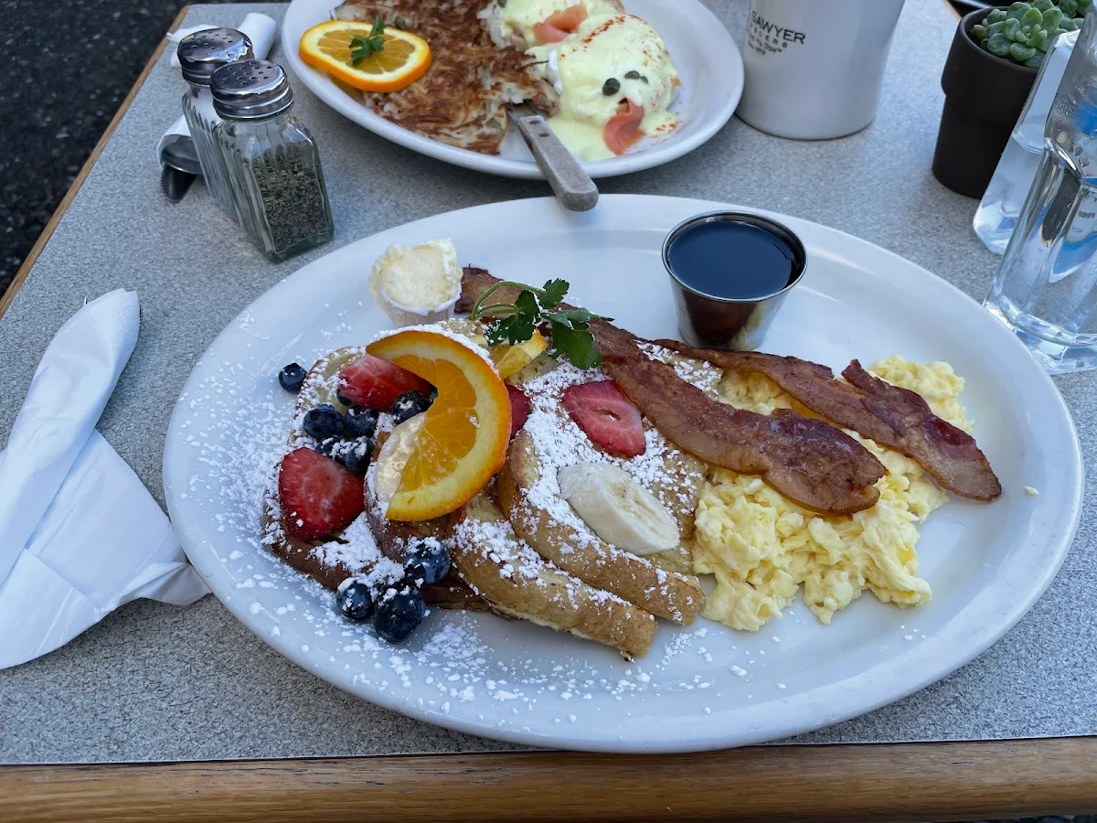 French Toast and Eggs