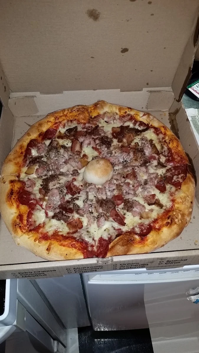 Meat Lover's Pizza