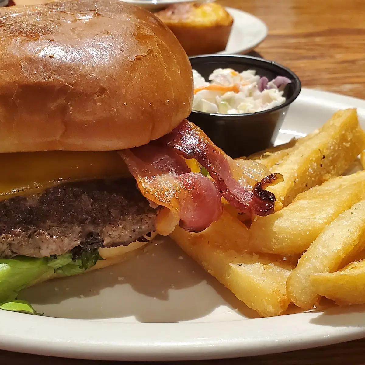 Barrel Bacon Cheeseburger
