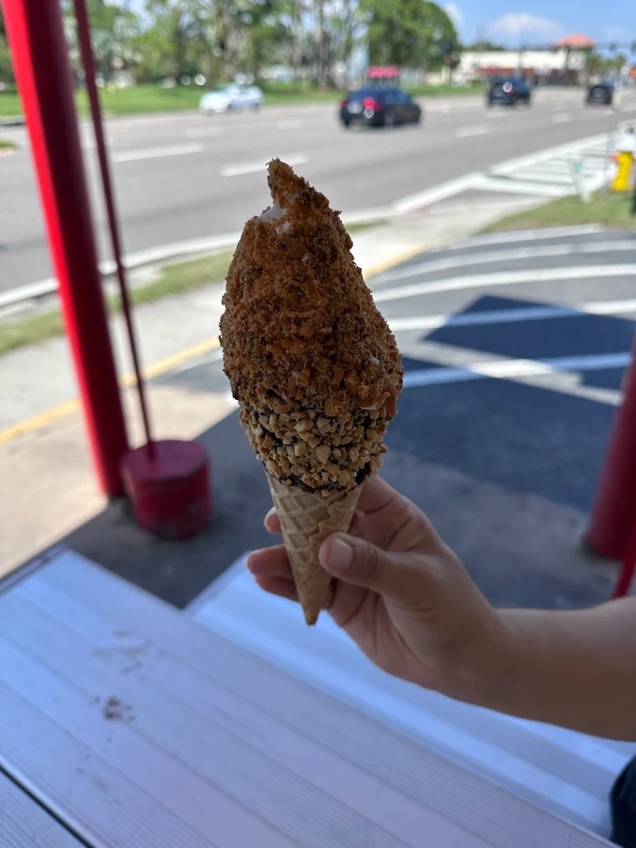 Vanilla Ice Cream with Butterfinger
