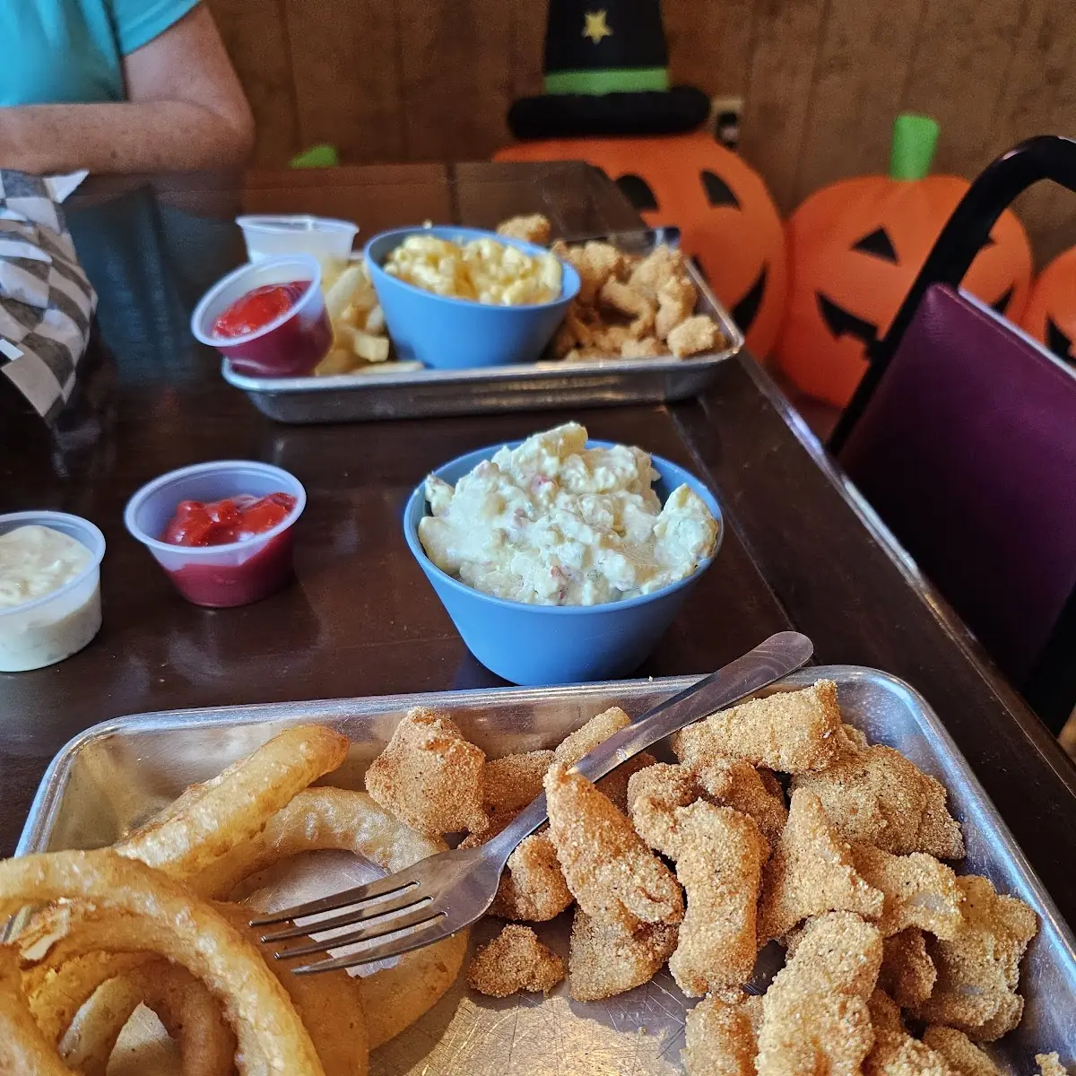 Catfish Nuggets Onion Rings