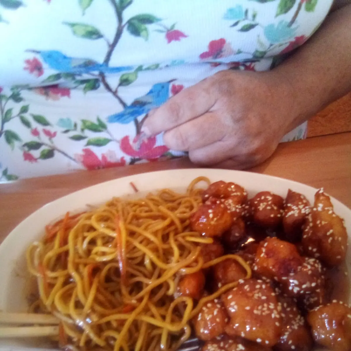 Sesame Chicken Lo Mein