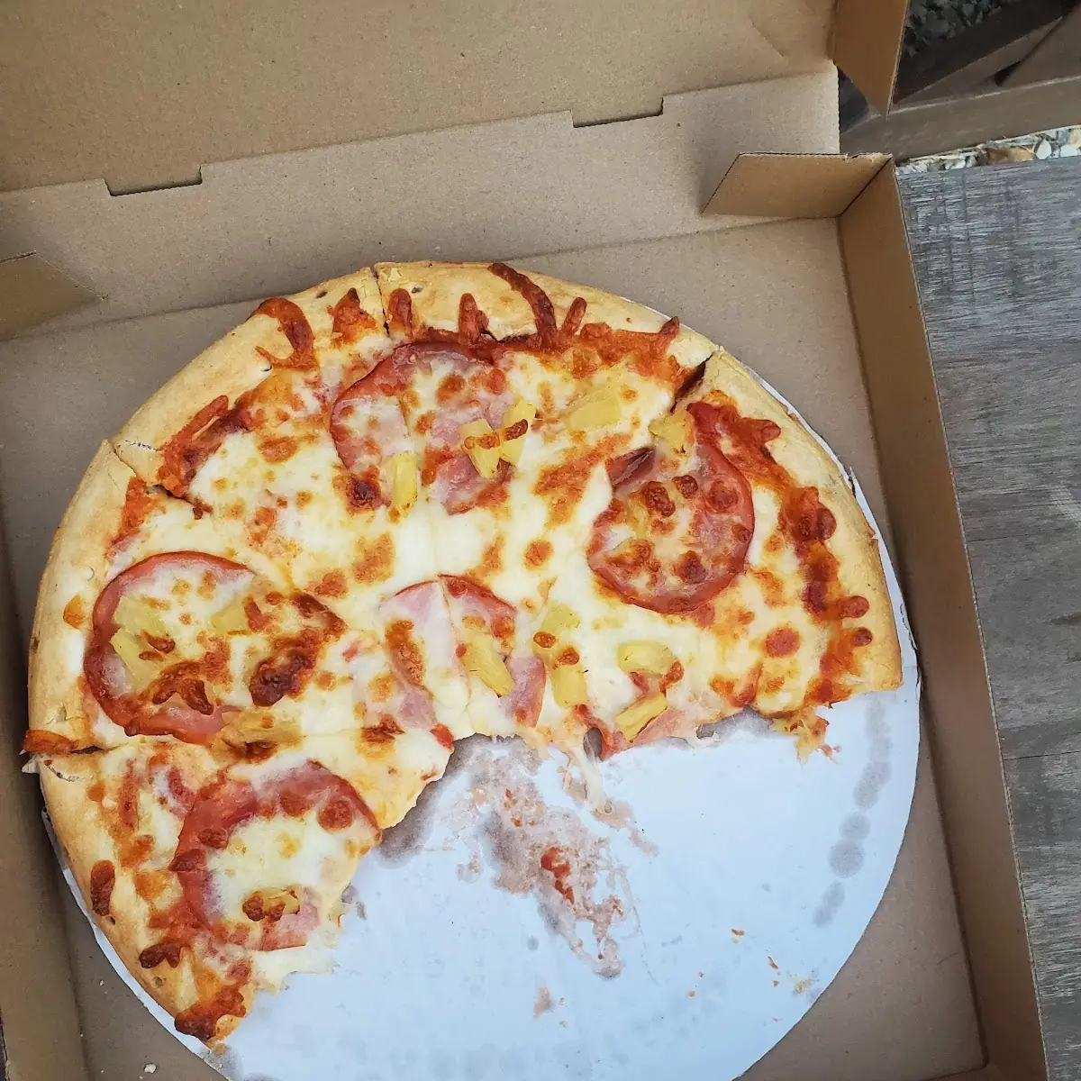 Hawaiian Pizza
