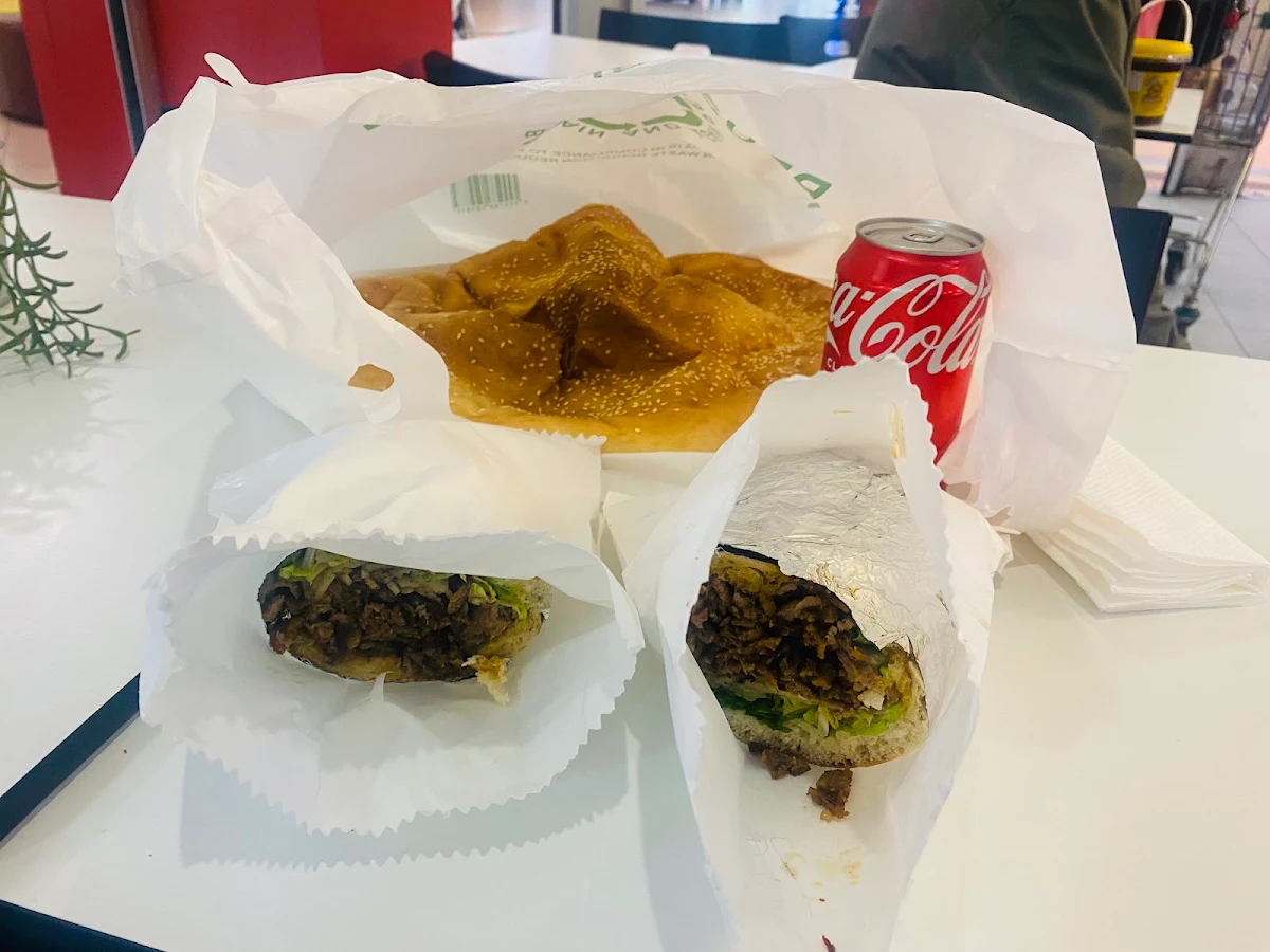 Highlights, Romies Kebab's