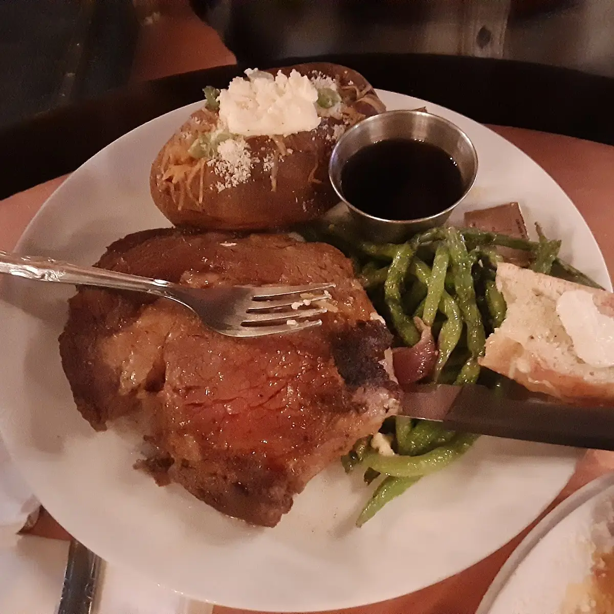14 Oz Prime Rib Dinner